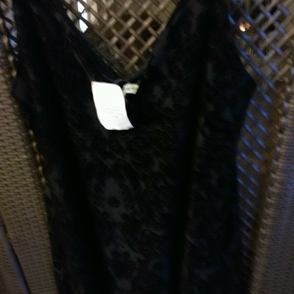 Dress - Picture 3 of 4